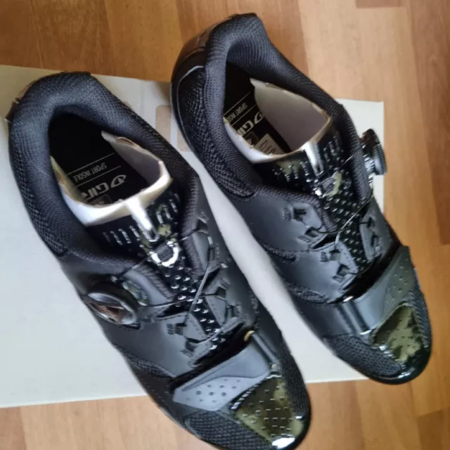 GIRO SAVIX Cycling Shoes Size UK 7/EU 41 (Brand New Boxed)