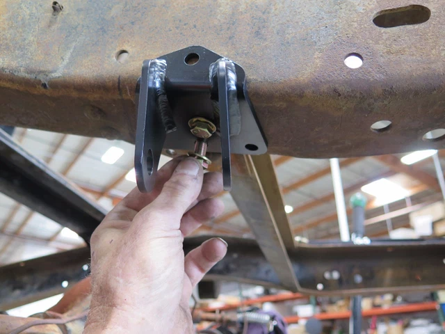 63-72 CHEVY C10 Gmc Truck Bolt On Trac Bar Track Bar Bracket EUR 44,18 ...