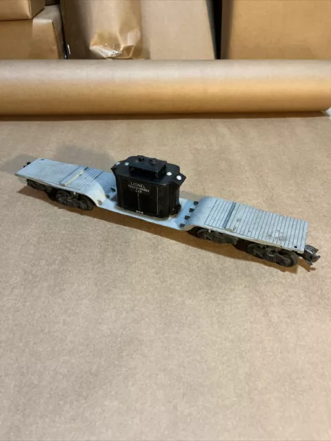 Lionel 6518 Postwar Depressed-Center Die-Cast Flat Car w/ Black Transformer GOOD