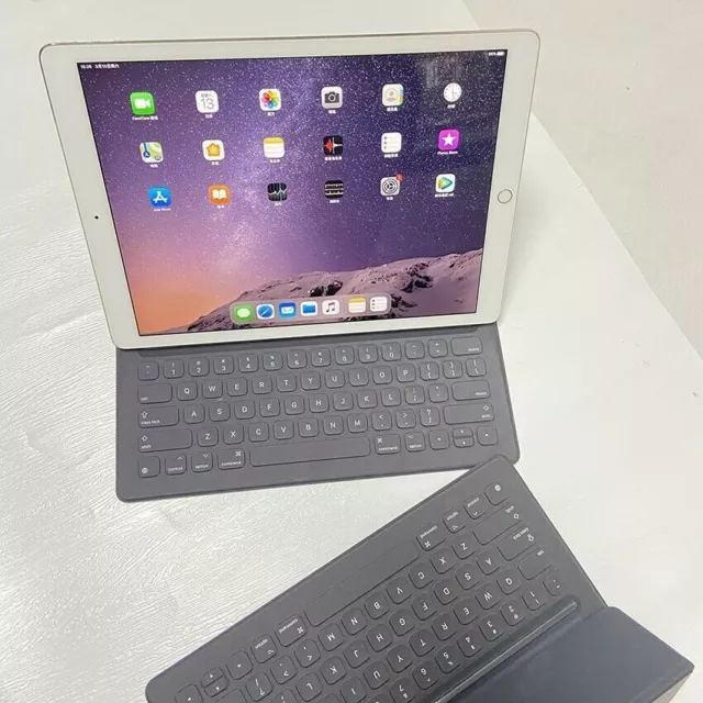 Genuine Apple iPad Pro 12.9" Smart Keyboard & Folio Case (1st/2nd Gen) US Layout