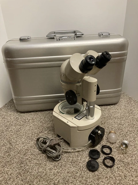 Olympus Tokyo Microscope Stereo Illuminating Binocular w/ Stand Light Case Olympus Tokyo Microscope Stereo Illuminating Binocular w/ Stand Light Case