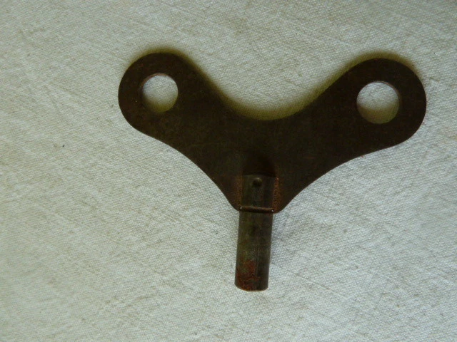 Lot de 5 clefs anciennes de remontage pour pendule (Gebraucht) in