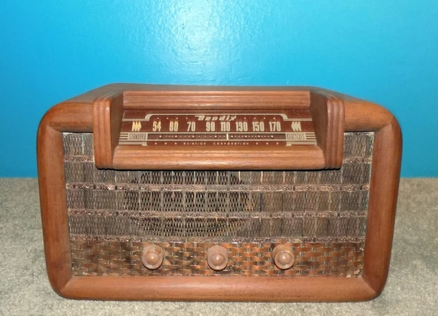 Bendix 636C Tabletop Tube Radio Copper Lattice Front Panel Excellent Cond~Works Bendix 636C Tabletop Tube Radio Copper Lattice Front Panel Excellent Cond~Works