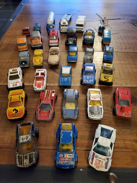 Lot De 11 Voitures Miniatures - Majorette, Kintoy, Burago - Occasion
