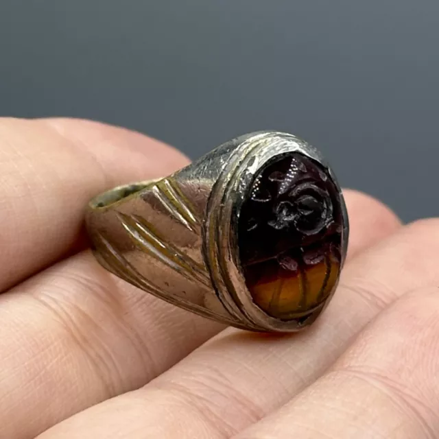 Very rare ancient Roman ring with ram intaglio on stone - cleaned