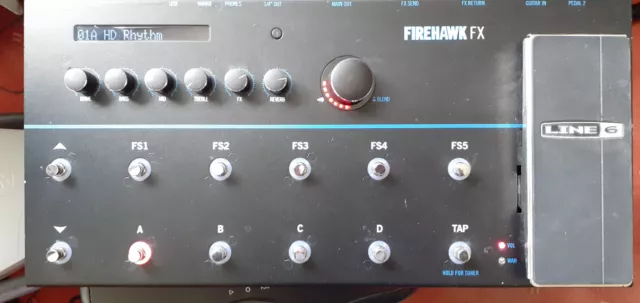 Line 6 Firehawk FX mit Neutrik Line Out Kabel