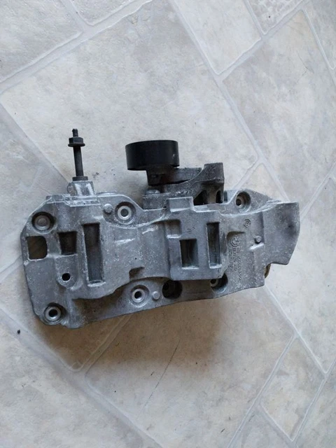 BMW 5 F10 F11 2011 Diesel Support de générateuralternateur 1116850686305