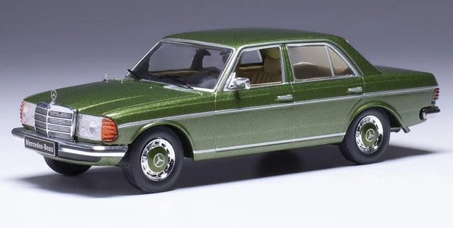 Figurine Miniature Mercedes W123 240D 1976 | Échelle 1:43 Par IXO | CLC443 | Occasion Collection