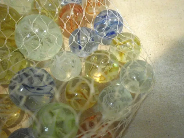 Murmeln Glasmurmeln groß und klein im Netz verschiedene Farben Spielzeug NEU (4) 2