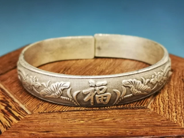 Beautiful Quality Old Tibetan Miao Silver Hand Made Blessing lotus Bracelet F07