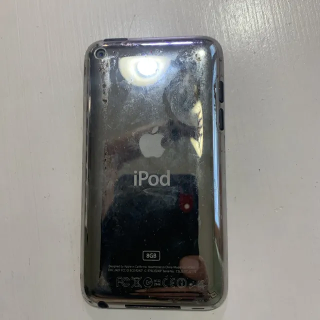 Apple iPod touch Original /1st Gen 8GB (MA623LL/A)