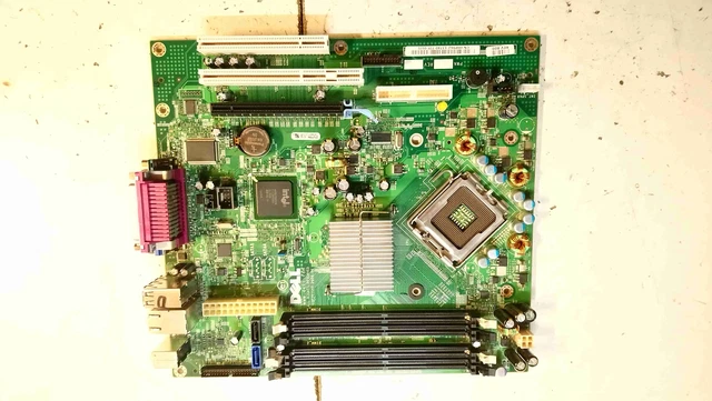 Carte mère DELL OPTIPLEX GX520 SFF socket 775