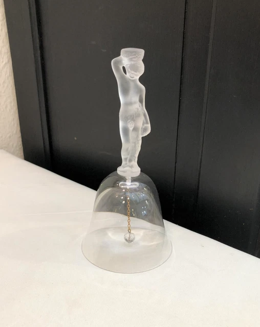 Cloche De Table En Cristal Taillé, Transparente, Bon état, Déco