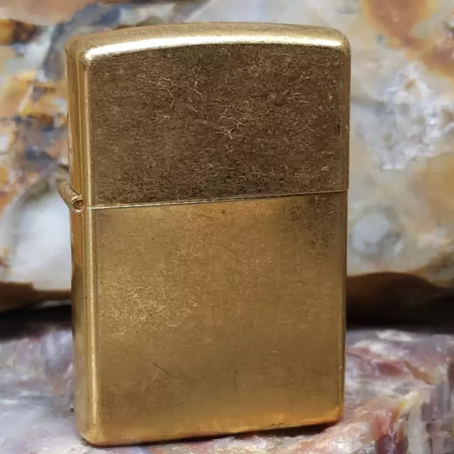 2003 Vintage NOS Unfired Zippo Cigarette Lighter Gold Dust Finish Case
