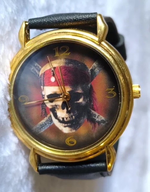 Pirates Of The Caribbean Watch Disney Women's Black Gold Tone GREAT Condition