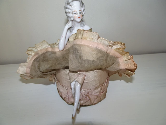BELLE ANCIENNE DEMI FIGURINE JEUNE MARQUISE PORCELAINE DEUTSCHLAND Vitrine D Imgx1200 9574