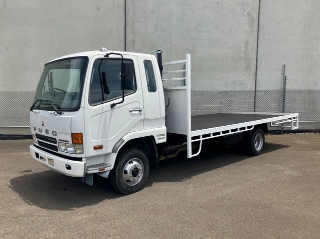 2006 Mitsubishi Fuso Fk5.0 Tray Truck
