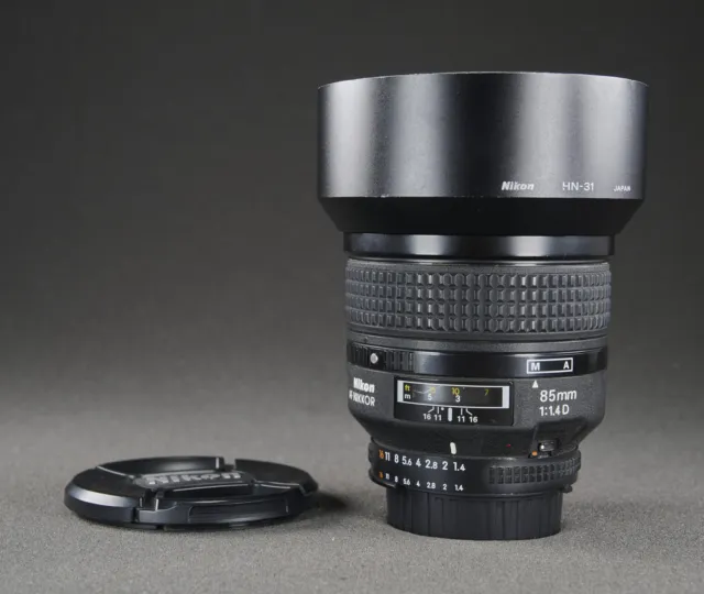 Nikon Nikkor AF 85 mm F 1.4 D IF AF Objektiv Guter Zustand