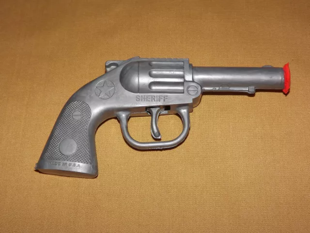 Vintage 1960S Cowboy Made In Usa Sheriff Plastic Star Gun
