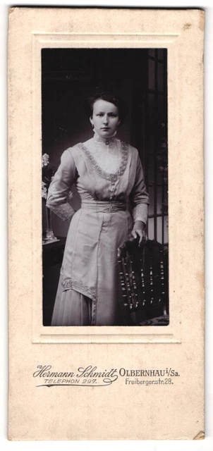 Fotografie Hermann Schmidt, Olbernhau, Freibergerstrasse 28, Junge Frau in verz