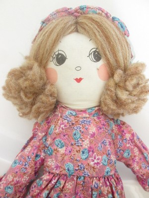Cute Vintage 18" Rag Doll Cloth Toy Hollie Hobbie Knickerbocker ? Nice Condition