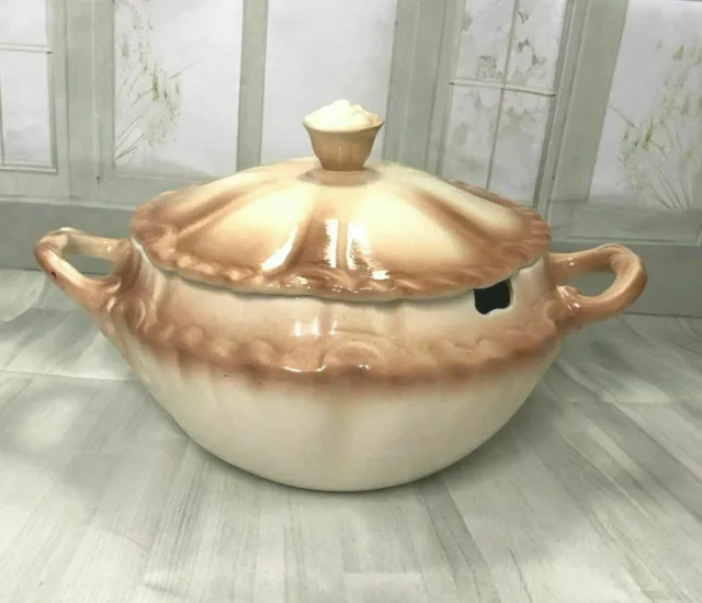https://www.picclickimg.com/I4YAAOSw9cBh98At/Ceramic-cream-and-brown-handmade-large-casserole-dish.webp