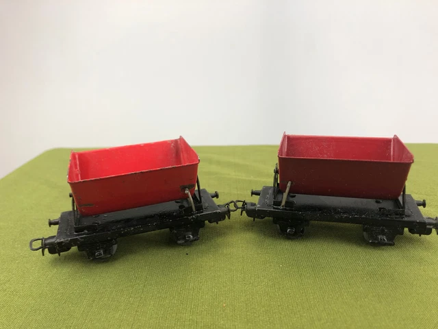 2xMärklin SpurH0 Kipplore Schotterwagen /22