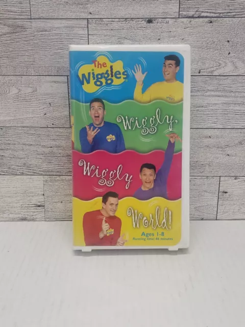 The Wiggles Wiggly Wiggly World Vhs Video Tape 16 Kids Songs 1141
