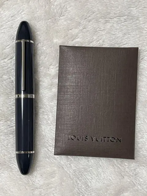 Louis Vuitton Alligator Cargo Fountain Pen & Ville D'Argent Set