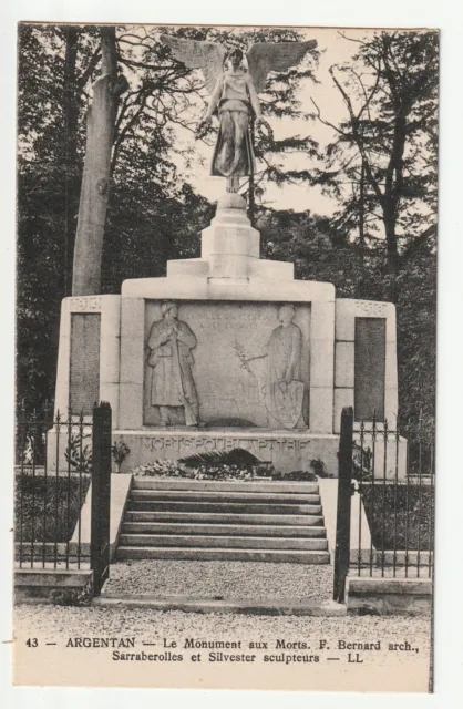 ARGENTAN - Orne - CPA 61 - le Monument aux Morts Arch. F. Bernard