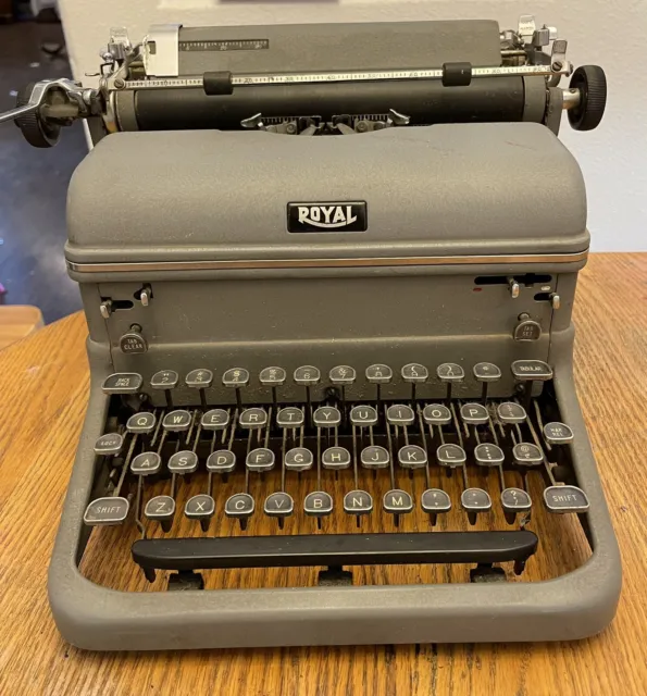 Vintage 1949 ROYAL Quiet Deluxe Manual Portable Typewriter