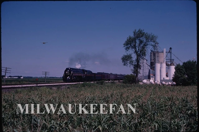 Original Kodachrome slide Norfolk and Western N&W 611 steam excursion Wing IL