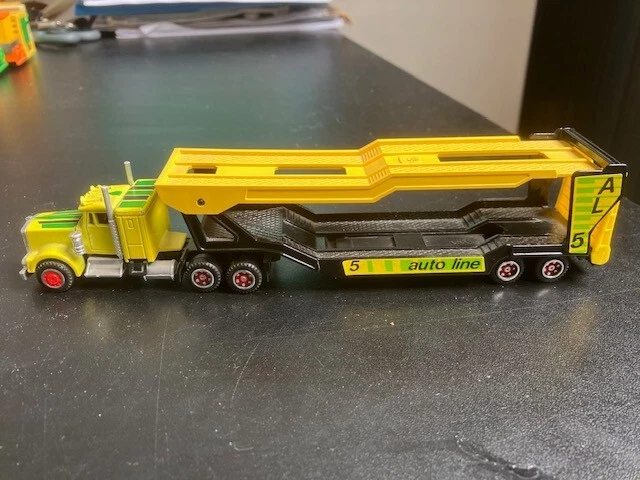 SAVIEM MAJORETTE camion porte voiture 1/60 - made in France EUR 25,50