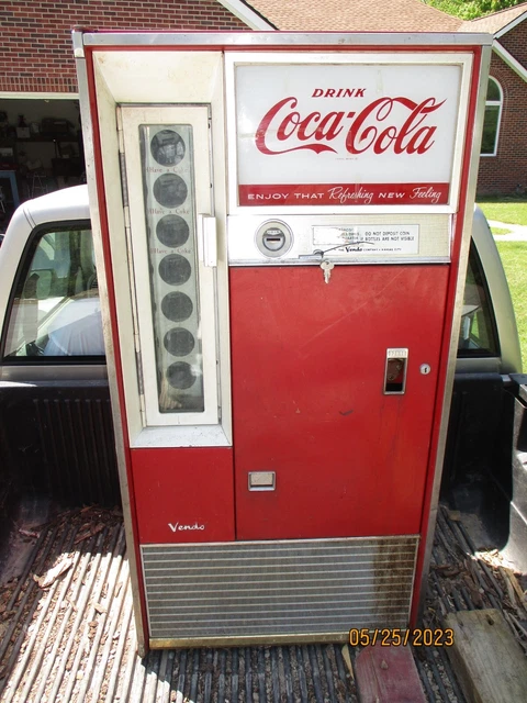 1960s Coke/Coca-Cola Vending Machine, Vendo H63B