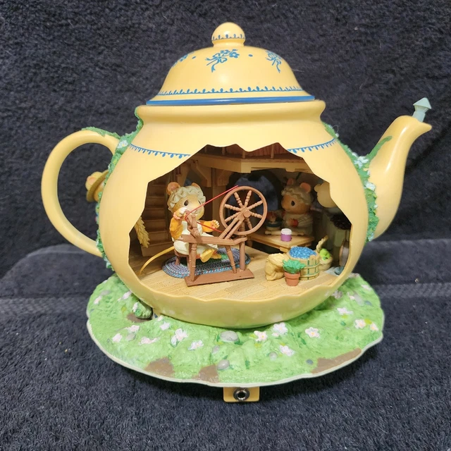 ENESCO エネスコ Teapot Bungalow ティーポットバンガロー Vtg Enesco Teapot Bungalow Lighted Moving Mouse Mice House
