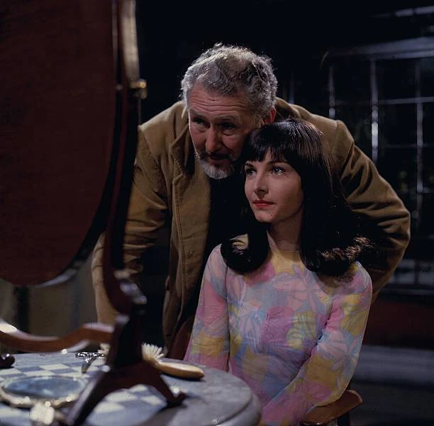 ENGLISH ACTOR ANTHONY Quayle And English Actress Katharine Bar 1960s