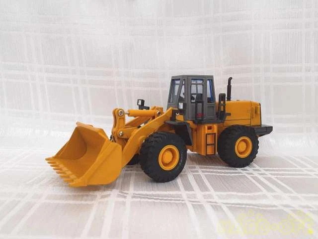 Tcm 1/50 Scale Wheel Loader L32