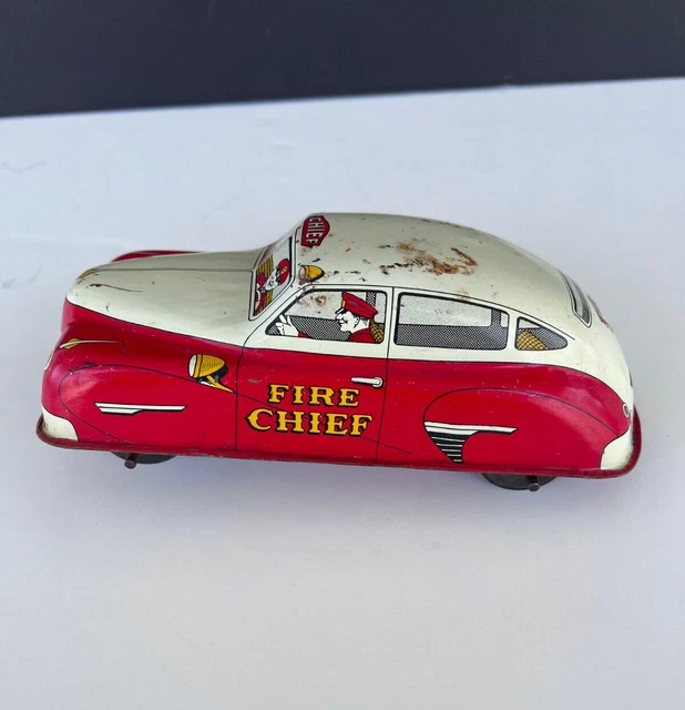 VINTAGE 1950’S WINDUP Fire Chief Toy Car, Courtland, FREE Shipping $29.