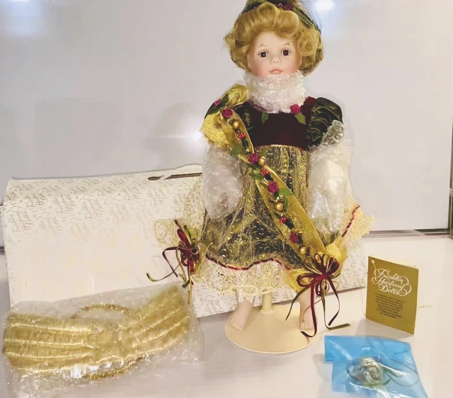 Franklin Mint House Faberge Heirloom Porcelain Christmas Angel Doll Angelica New