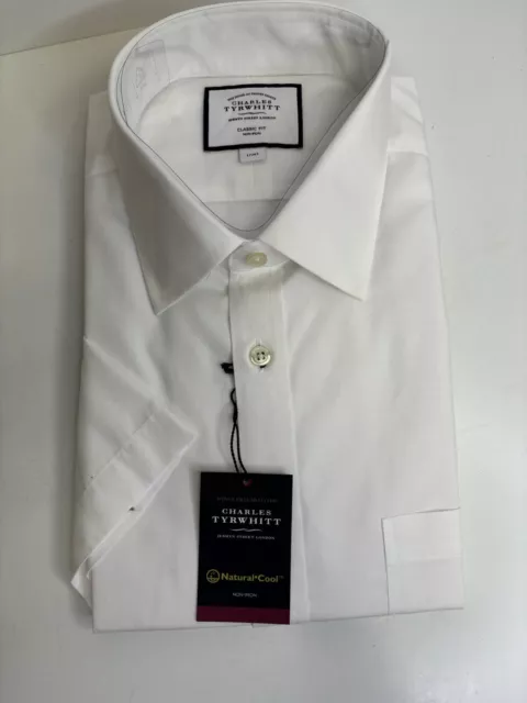 Charles Tyrwhitt Classic Fit White Shirt 17 / 43 Non Iron Short Sleeve