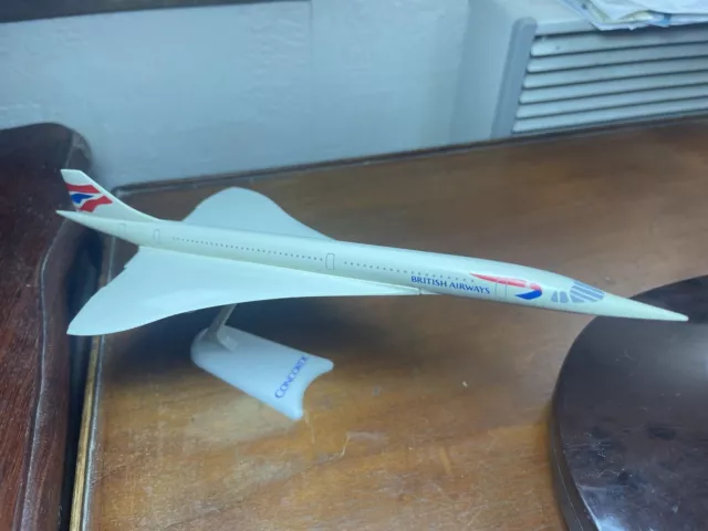 Maquette Airbus Concorde British Airways -  Cadeau De Cie. 24,6   Cm