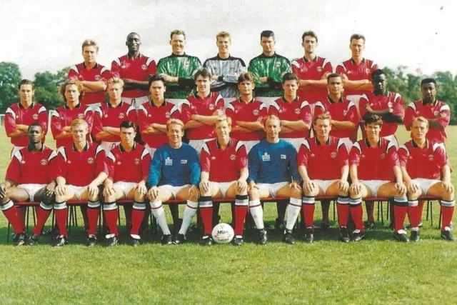 Charlton Athletic Football Team Photo>1992-93 Season