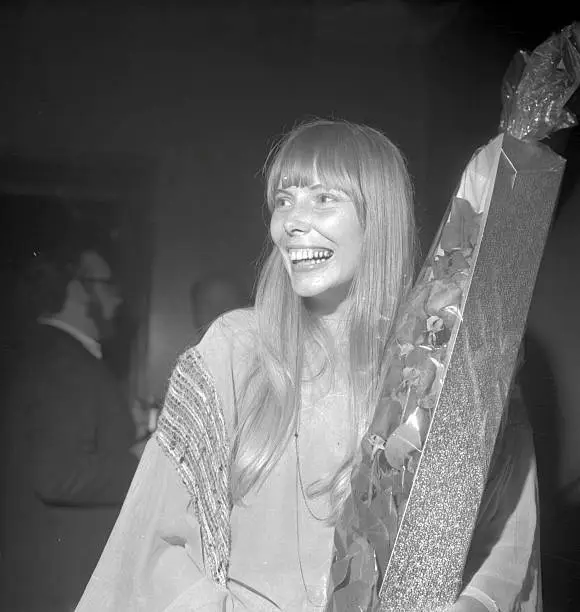 Joni Mitchell Musician Singer Band Group 1960s 1970s Old Music Photo 3