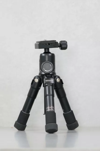 Neewer M225 Portable Desktop Mini Tripod with CK30 Ball Head