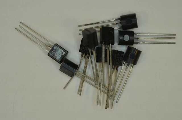 10 Transistors BC309C PNP TO-92 Thomson - Neufs, Composants électroniques