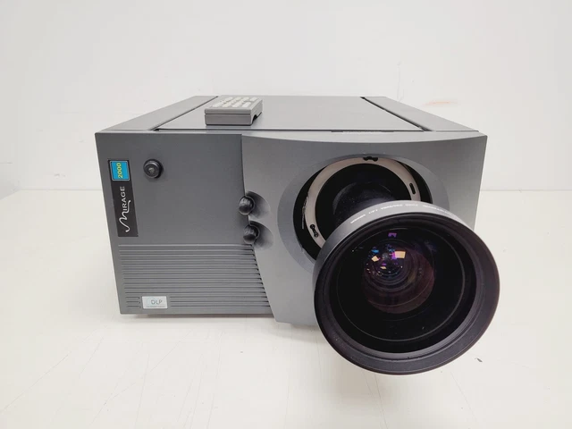 DLP Christie Mirage 2000 Modèle Numéro 38-DMD023-12 de Projecteur