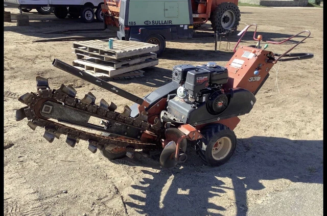 2006 Ditch Witch 1330 Walk Behind Trencher 2006 Ditch Witch 1330 Walk Behind Trencher