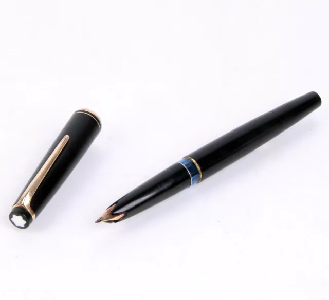 Montblanc No 22 Füllfederhalter Kolbenfüller schwarz