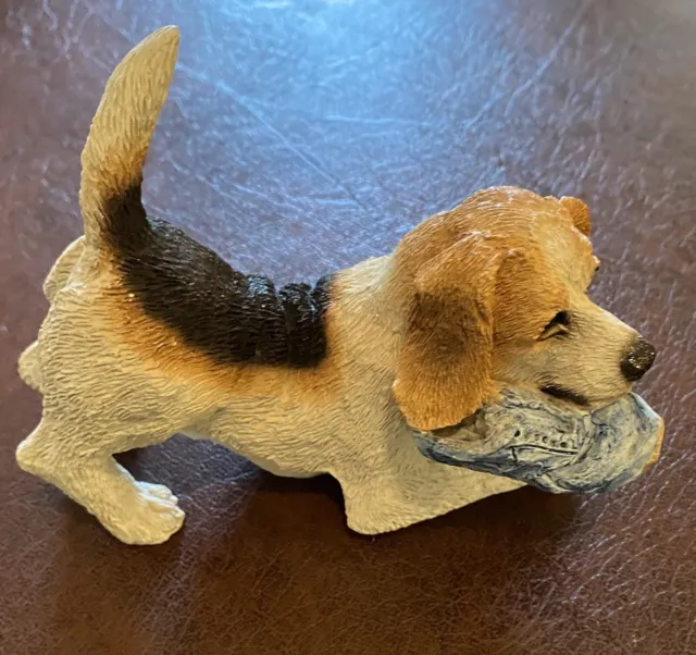 stone critters beagle with shoe figurine