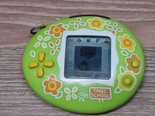 Green School Tamagotchi - japanese language